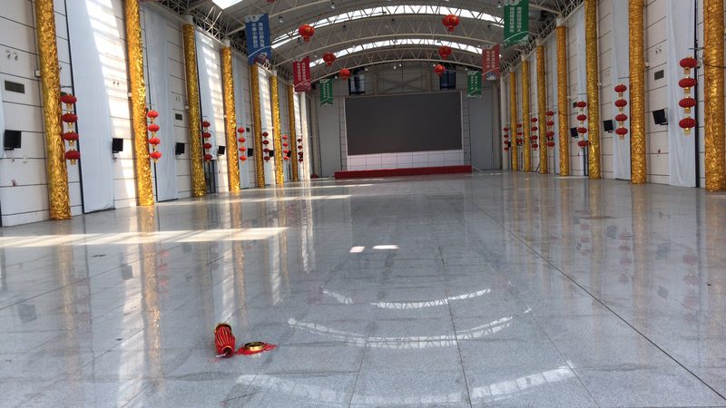 户外标识标牌：如何选择合适的生产公司**